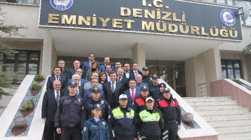 Denizli Ter&ouml;re Karşı Tek Ses Tek Y&uuml;rek