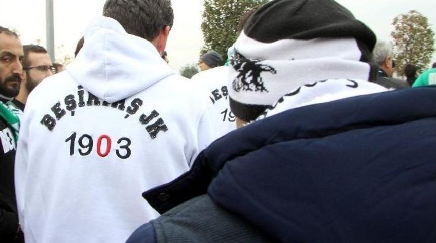 Bursasporlu Taraftarlar, Beşiktaşlı Taraftarlarla Omuz Omuza
