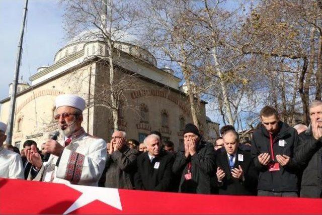 Öğretmen Olarak Atanamayınca Polis Olmuş