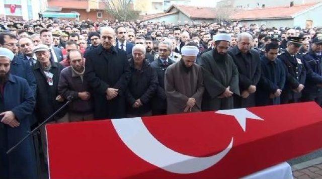 Şehit Komiser Yardımcısı Son Yolculuğuna Uğurlandı