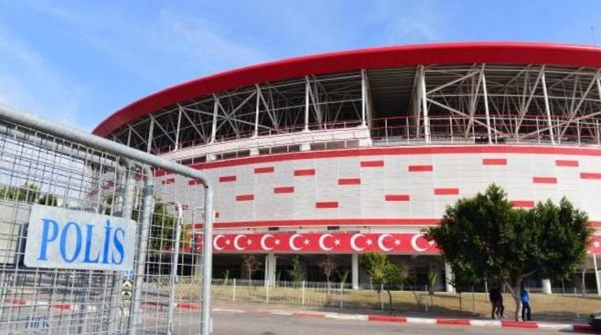 Antalya Stadyumu'nda &Uuml;st D&uuml;zey G&uuml;venlik &Ouml;nlemi