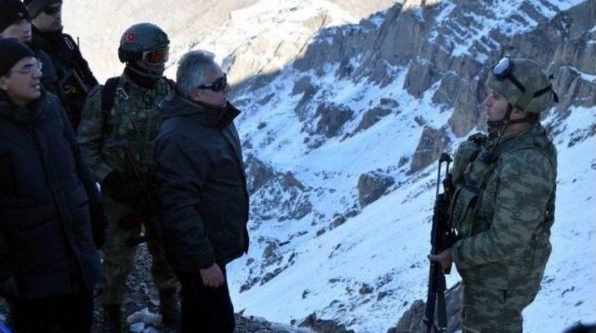 Vali Toprak&rsquo;tan Mehmet&ccedil;ik&rsquo;e Ziyaret