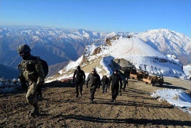 Vali Toprak’tan Mehmetçik’e Ziyaret