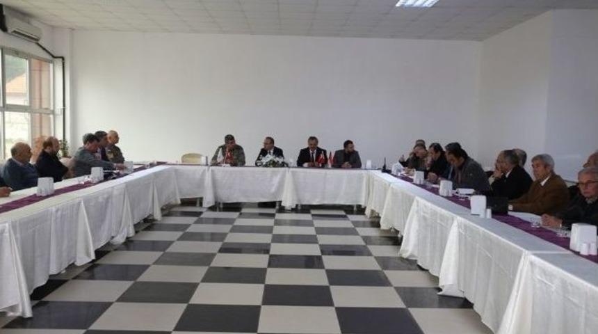 Burhaniye&rsquo;de Genişletilmiş G&uuml;venlik Toplantısı Yapıldı