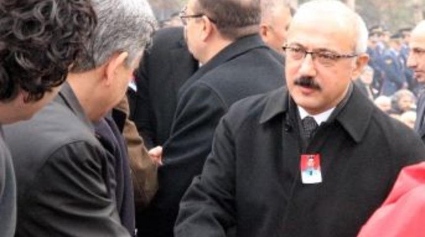 Bakan Elvan&rsquo;dan Avrupa&rsquo;ya Ve M&uuml;ttefik &Uuml;lkelere Tepki