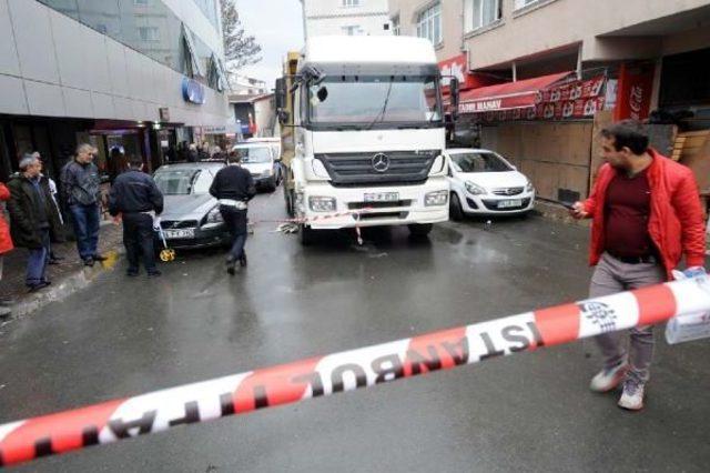 Babaanne Ve Iki Torunu, Hafriyat Kamyonunun Altında Kaldı