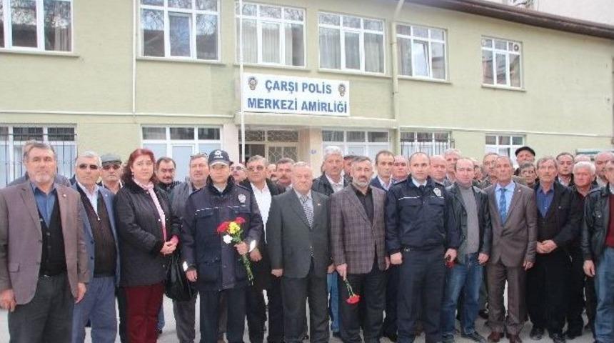 Bilecikli Muhtarlardan Polise Baş Sağlığı Ziyareti