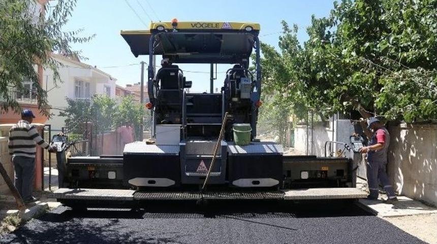 Karaman Belediyesi Bu Yıl 85 Bin Ton Asfalt, 45 Bin Metre Karede Kaldırım Yaptı