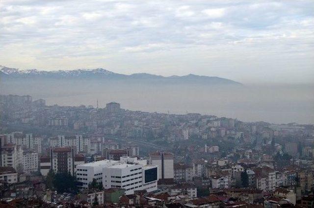 Trabzon Şehir Merkezinin Batı Kesimindeki Hava Kirliliği Dikkat Çekiyor