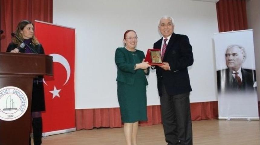 Be&uuml;&rsquo;de &ldquo;i&ccedil;imizden Biri Atat&uuml;rk&rdquo; Konulu Konferans Verildi
