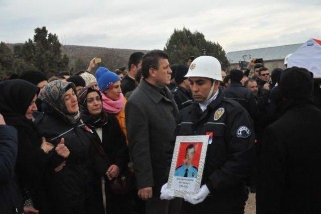 Şehit Polis Oğuzhan Duyar'ın Annesi: Doyamadım Sana Kuzum