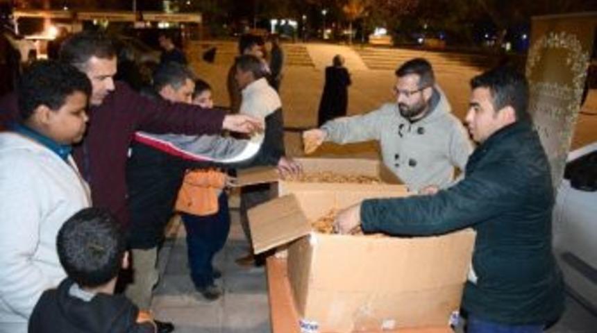 Aksaray Belediyesi 7 Bin 500 Adet Kandil Simidi Dağıttı
