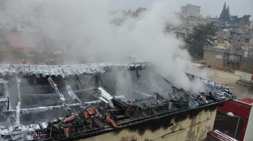 Kahramanmaraş'ta &Ouml;ğrenci Yurdunda Yangın