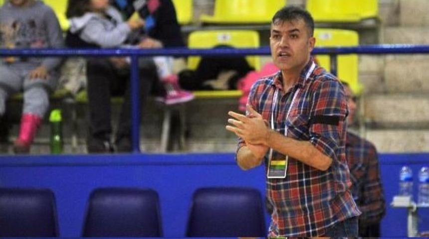 İneg&ouml;l Belediyespor'da Y&uuml;zler G&uuml;l&uuml;yor