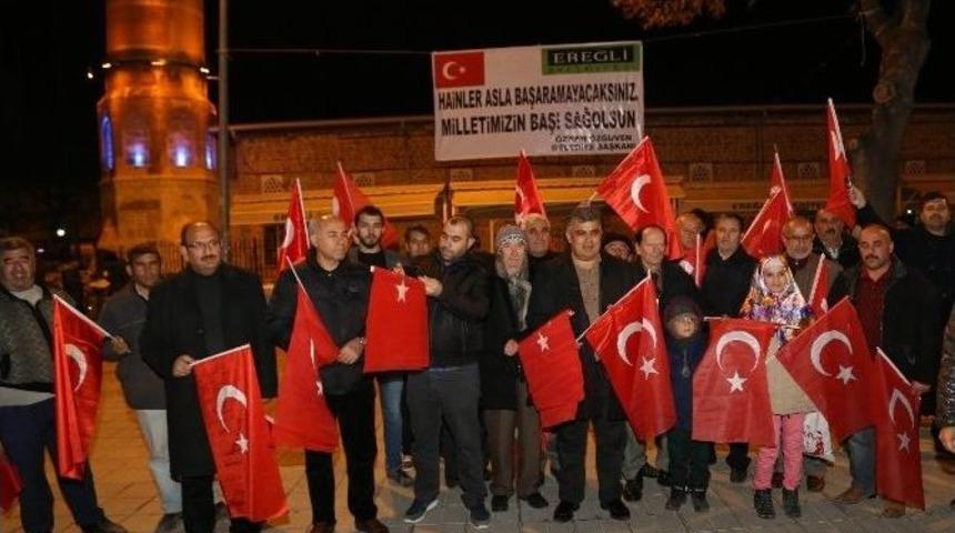 Ereğli Belediyesi Şehit Anısına Binlerce T&uuml;rk Bayrağı Dağıttı