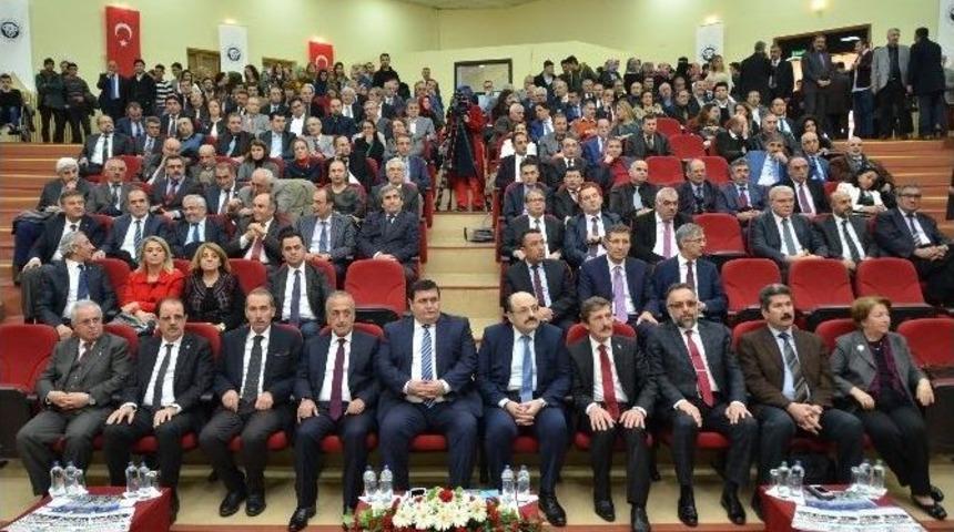 Erzincan Da Edebiyat Ve Toplumsal Değişme S&ouml;yleşisi Yapıldı