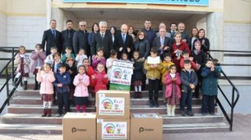 Minikler Oyuncaklarını Doğu&rsquo;daki Kardeşlerine G&ouml;nderdi