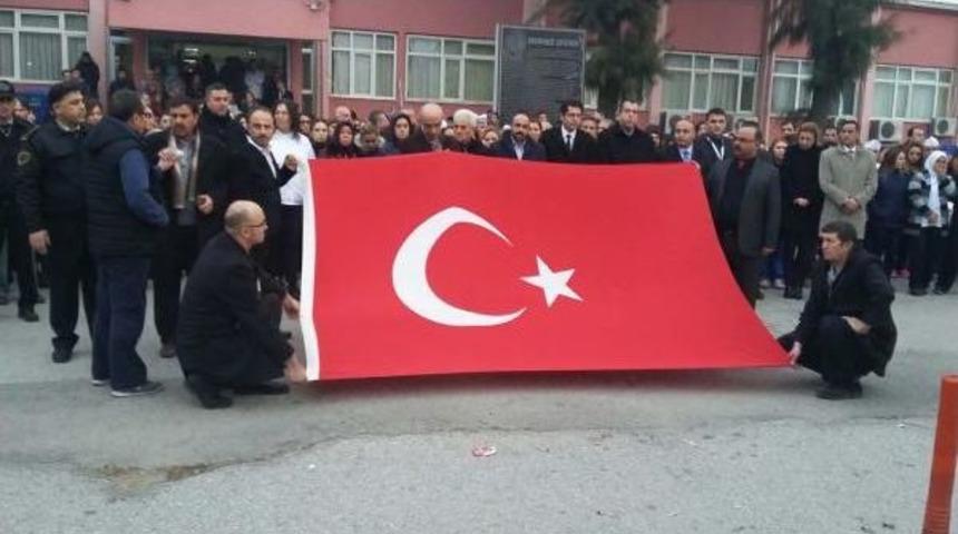 Manisa'dan Ter&ouml;re Tepki