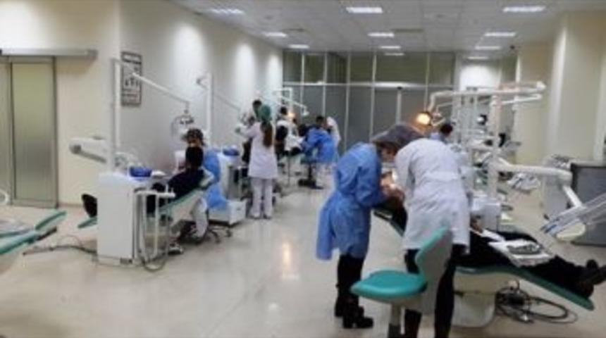 Diş Hekimliği Fak&uuml;ltesi&rsquo;nde Tedavi Edilen Hasta Sayısı Bir Yılda Y&uuml;zde 60 Arttı