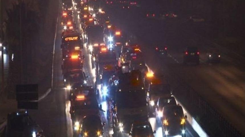 &Ccedil;ekici S&uuml;r&uuml;c&uuml;leri 150 Ara&ccedil;lık Konvoyla Ter&ouml;r&uuml; Lanetledi