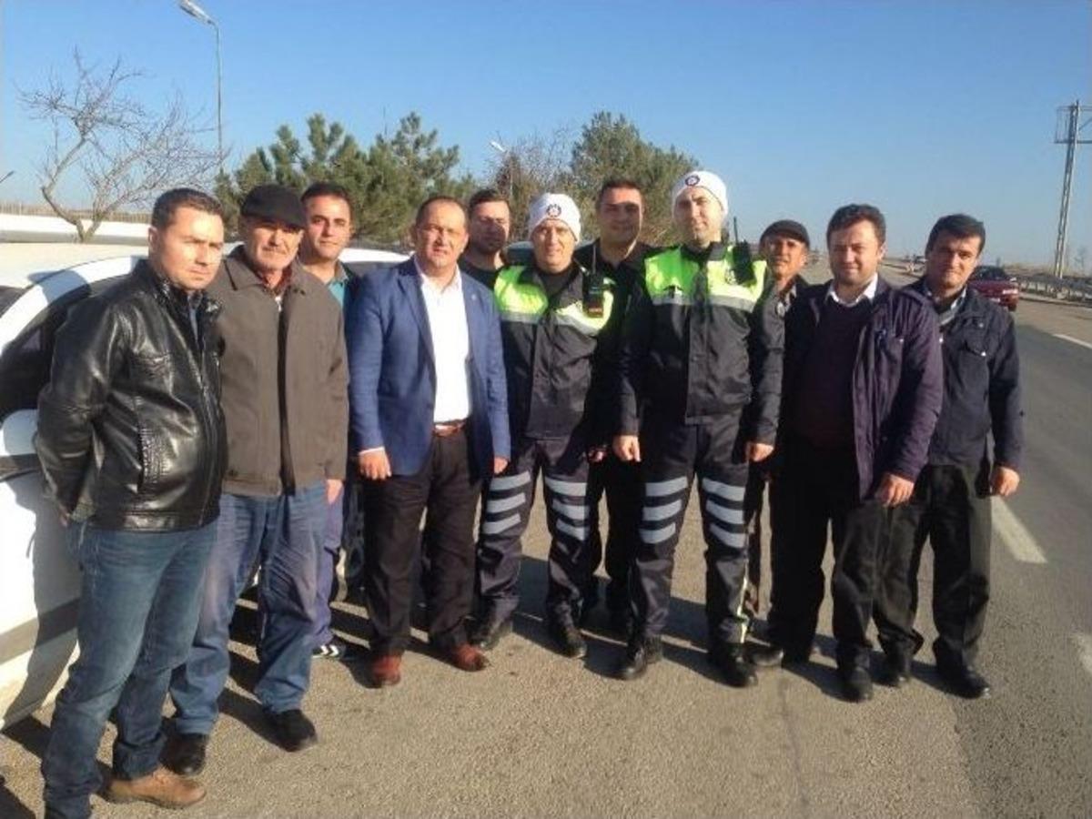 Ak Parti İl&ccedil;e Başkanından Polislere Anlamlı Ziyaret