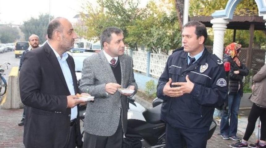 &Ccedil;ine Emniyet&rsquo;inden Şehitlerin Ruhuna Lokma