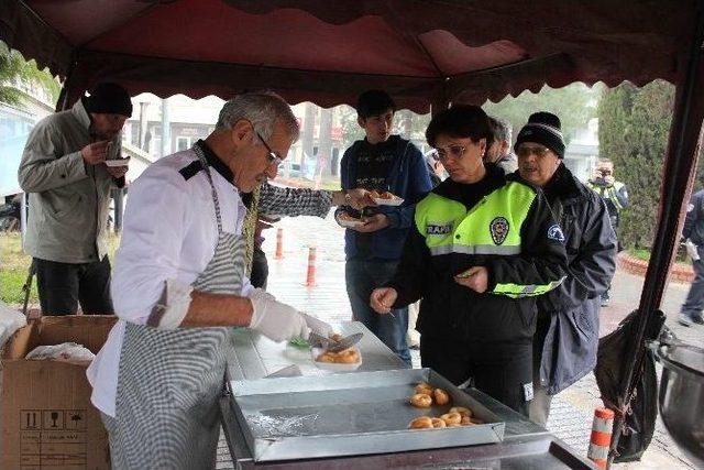 Çine Emniyet’inden Şehitlerin Ruhuna Lokma