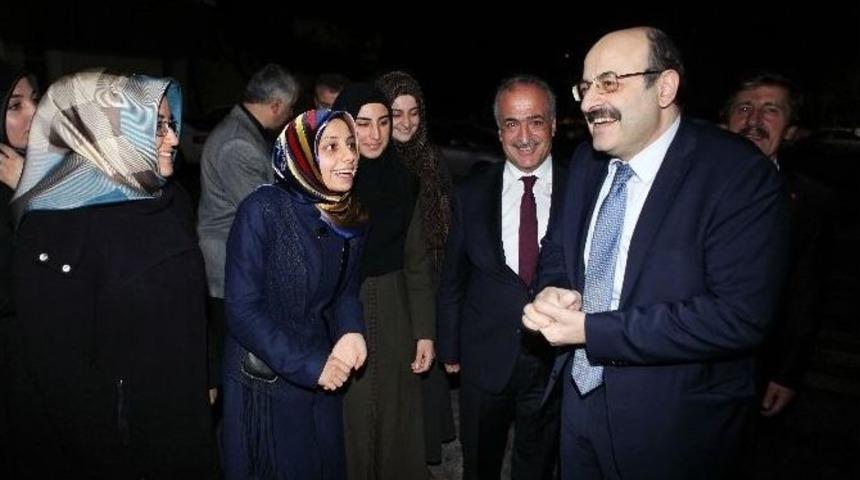 Y&ouml;k Başkanı Prof. Dr. Yekta Sara&ccedil;, Atat&uuml;rk &Uuml;niversitesi&rsquo;ni Ziyaret Etti