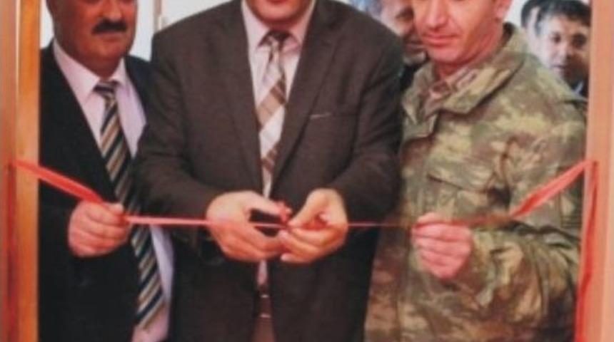 İlkokulda Kütüphane Açılışı