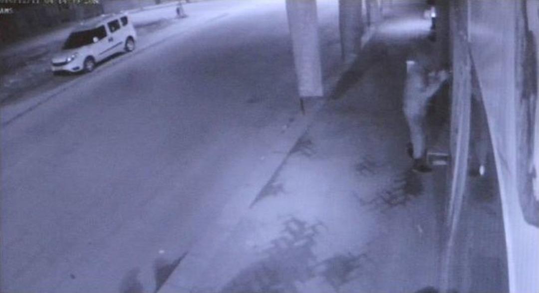 (&ouml;zel Haber) İ&ccedil;i Para Dolu 200 Kiloluk Kasayı B&ouml;yle &Ccedil;aldılar