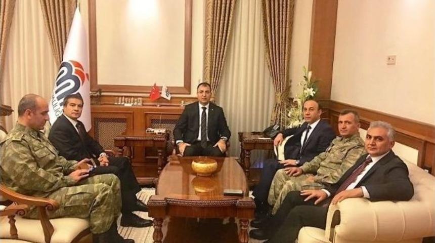 Vali Erin&rsquo;den Vali Toprak&rsquo;a Ziyaret