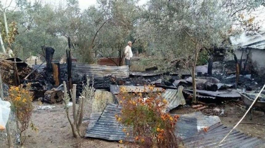 Kadirli&rsquo;de Depo Yangını Korkuttu