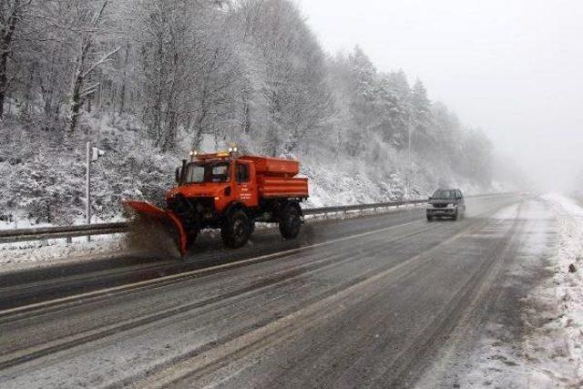 Bolu Dağı'nda Kar Ve Sis Ulaşımı Yavaşlattı