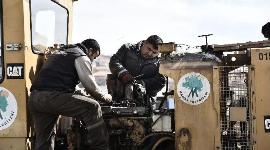 Mamak Belediyesi Kendi S&ouml;k&uuml;ğ&uuml;n&uuml; Kendi Dikiyor