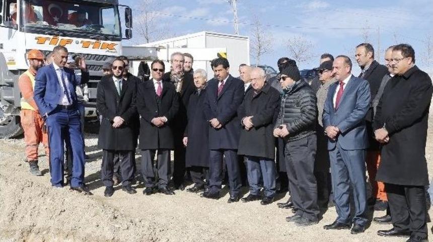 İncek&rsquo;te Yeni Caminin Temeli Atıldı