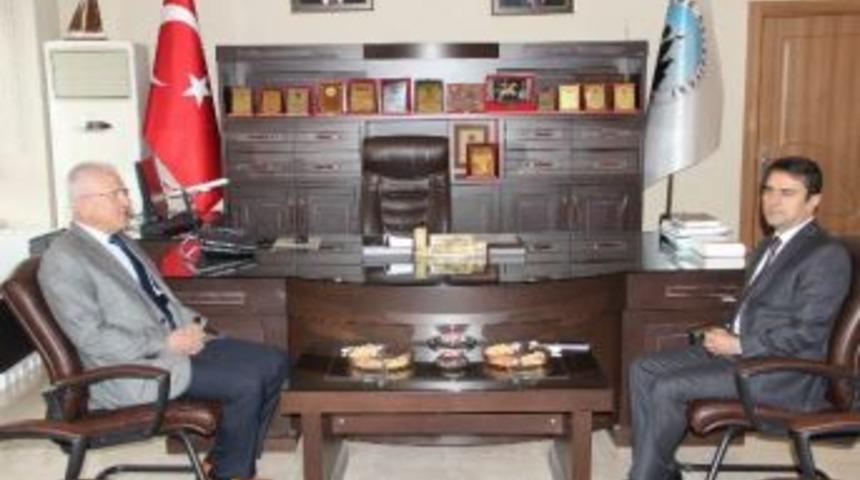 Vali Aktaş, G&ouml;reme Belediyesini Ziyaret Etti