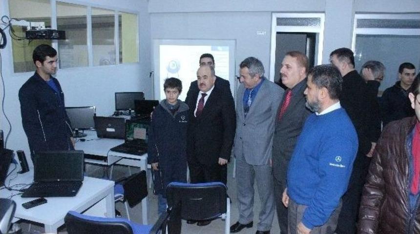 Vali Dağlı Mesleki Eğitimin &Ouml;nemine Vurgu Yaptı