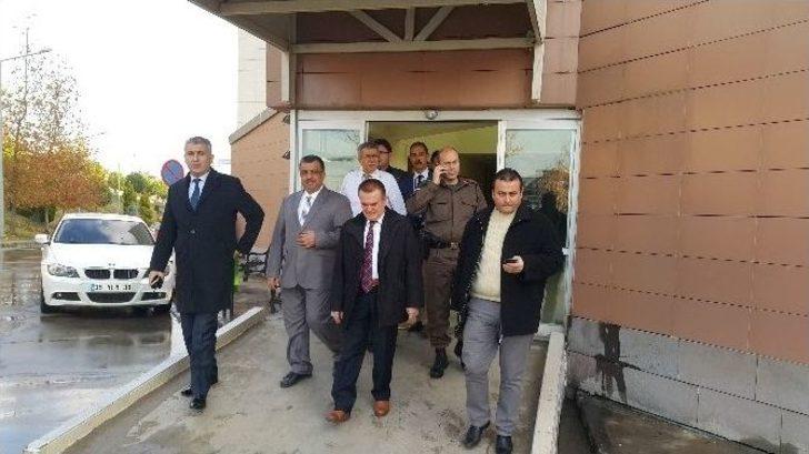 Öğrencileri Taşıyan Minibüs Uçuruma Yuvarlandı: 11 Yaralı G4