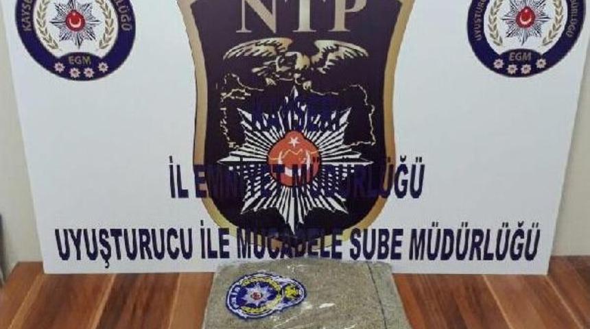 Kayseri'de Otomobildeki Bonzaiye 2 G&ouml;zaltı