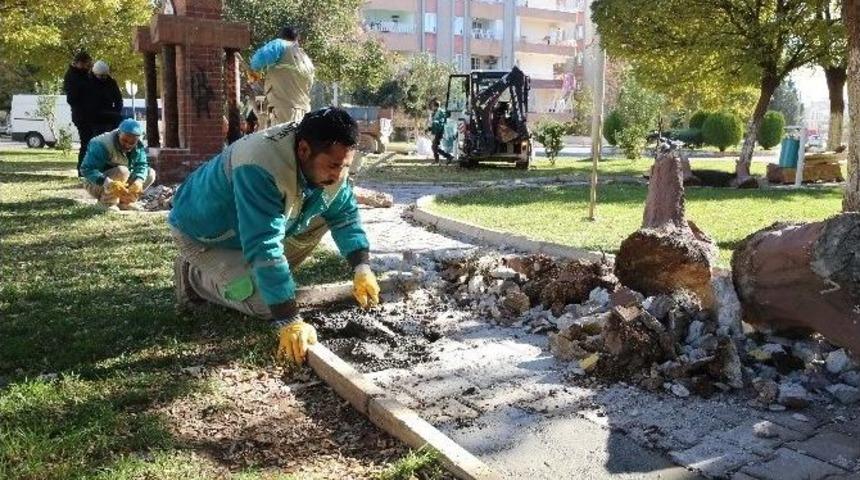 Haliliye&rsquo;de Parklarda Hummalı &Ccedil;alışma