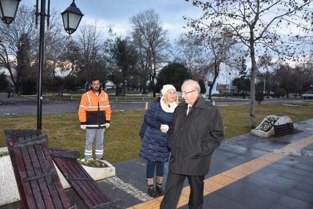 Başkan Albayrak, Altınova’da Minibüsçülerle Buluştu