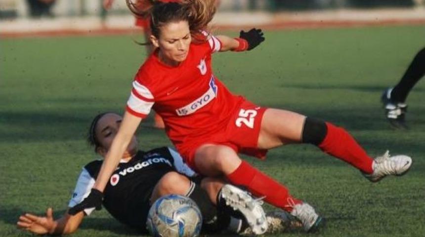 İzmir Konak Belediyespor &Uuml;z&uuml;yor