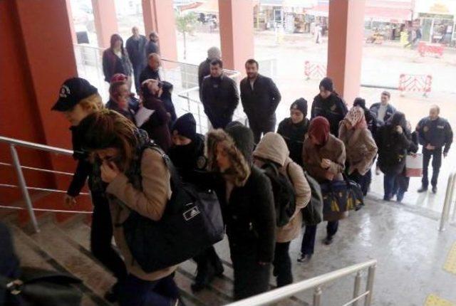 İzmit te, Fet&ouml; n&uuml;n Katipleri Adliyeye Sevk Edildi 2