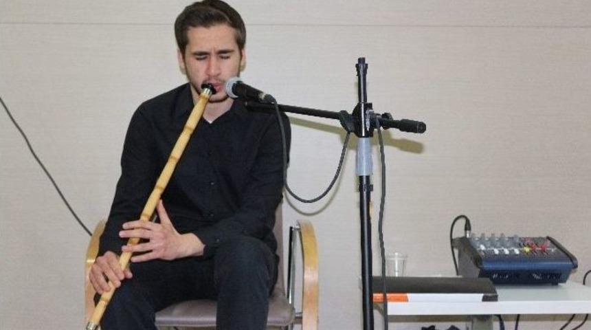 Medicana&rsquo;da Hasta Ve Yakınları İ&ccedil;in Ney Dinletisi