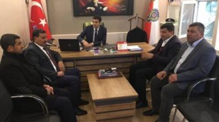 Harran Belediye Başkanı Mehmet &Ouml;zyavuz&rsquo;dan Polislere Moral Ziyareti