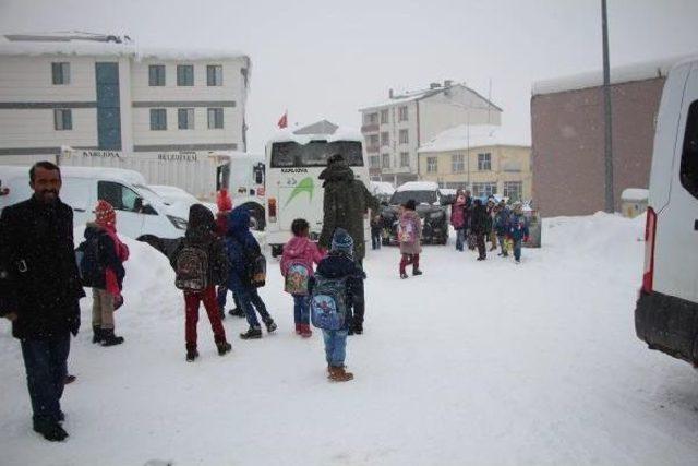 Bingöl Karlıova'da Okullar 2 Gün Tatil Edildi