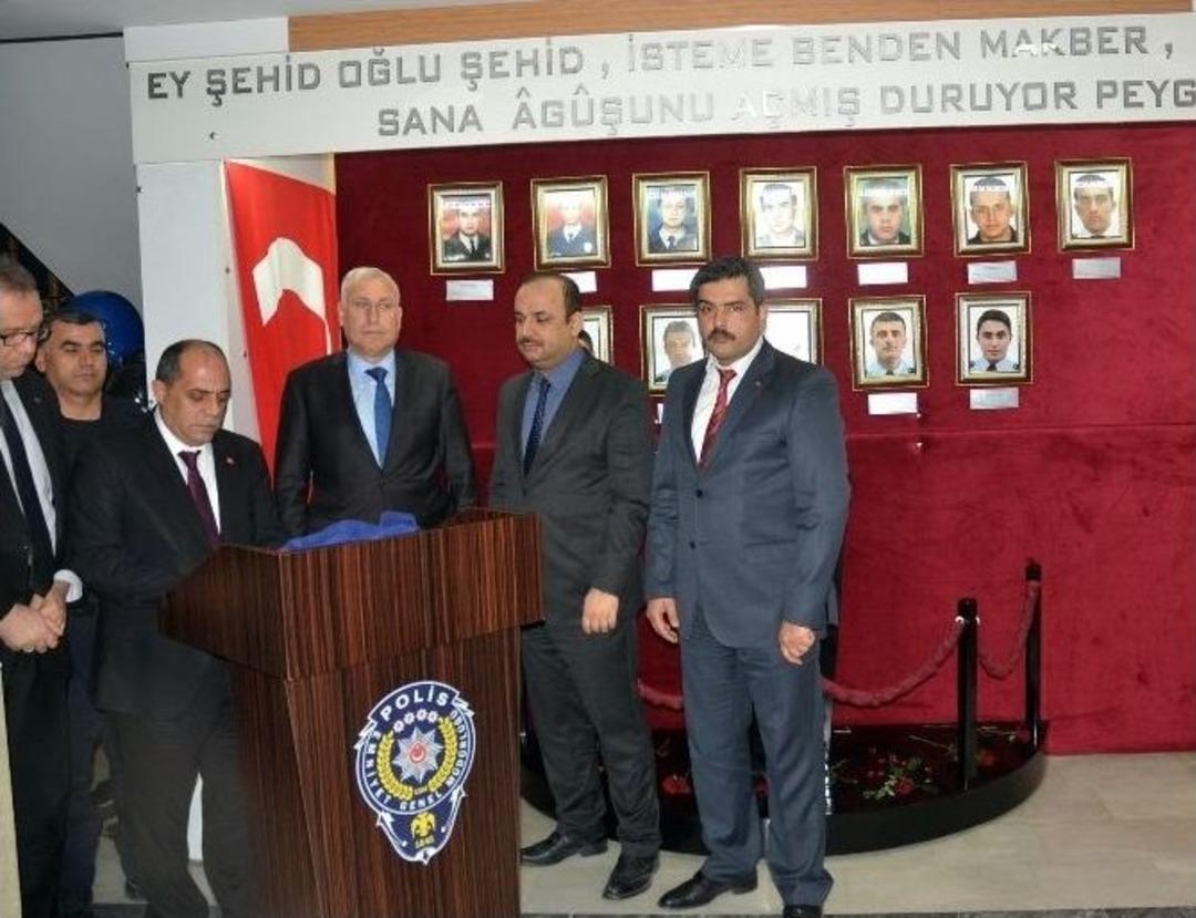 Sağlık Kurumları Şehitlik K&ouml;şesine G&uuml;l Bıraktı