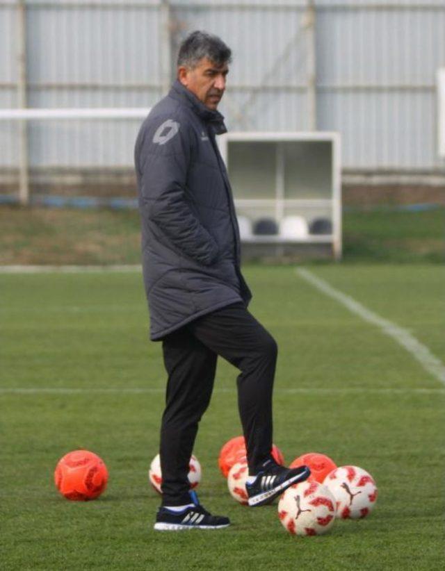 Manisaspor Teknik Direkt&ouml;r&uuml; Karafırtınalar dan 3 Puan Iddiası 1