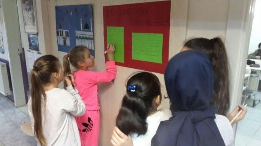 &Ccedil;ocukların Diliyle "hz. Muhammed"