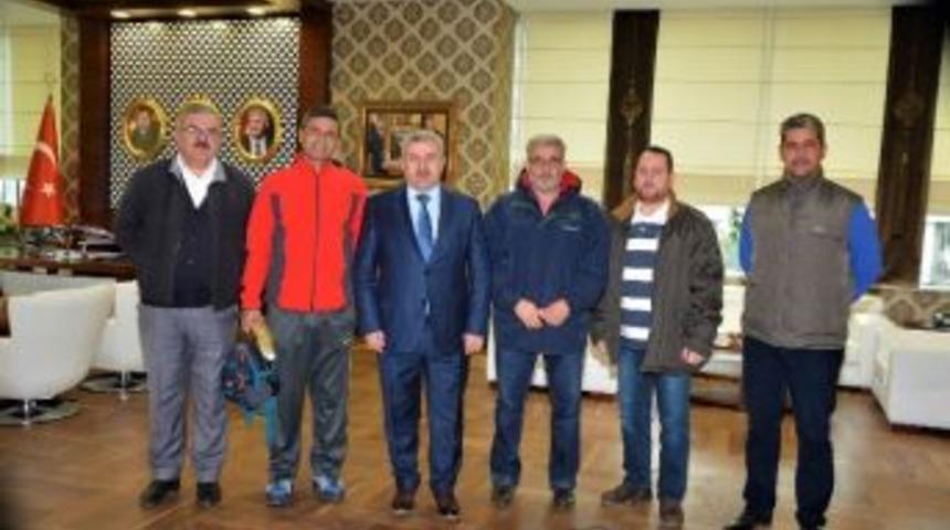 Spor Kul&uuml;b&uuml; Y&ouml;neticilerinden Başkan Baran&rsquo;a Teşekk&uuml;r